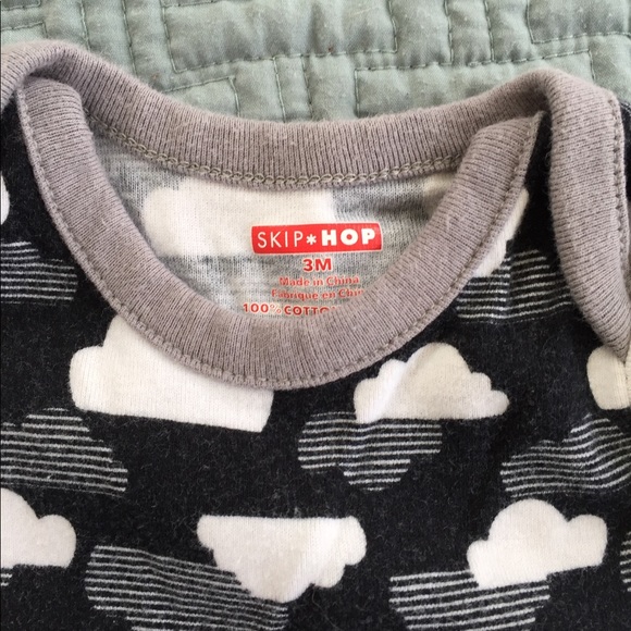 Two 3mo skirted onesies - Picture 5 of 6